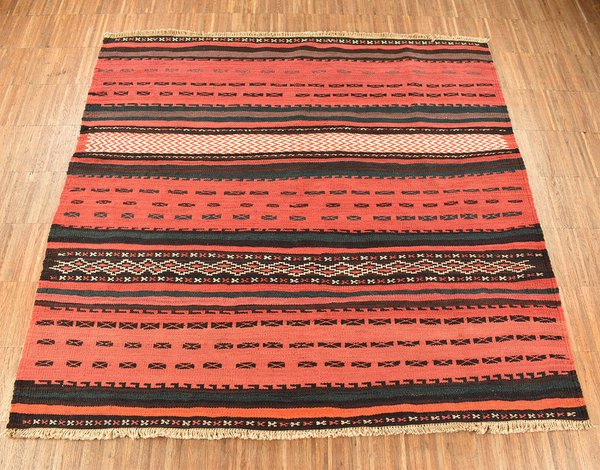 Kelim Teppich  – 120 x 117 cm Unikat 6