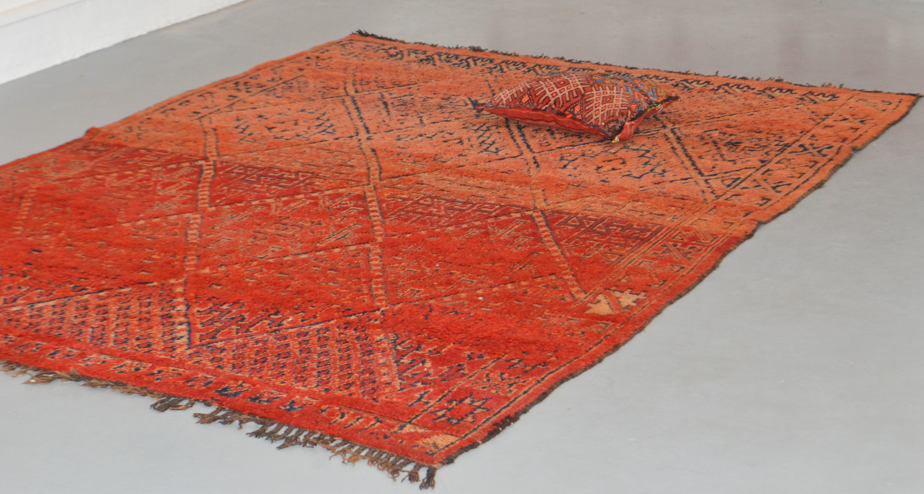 Beni Mguild TN 0220 /  270 x 180 cm
