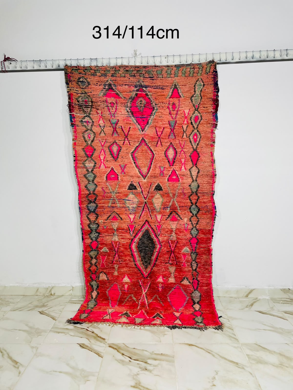 Vintage Berber Teppich – 314 x 114 cm   