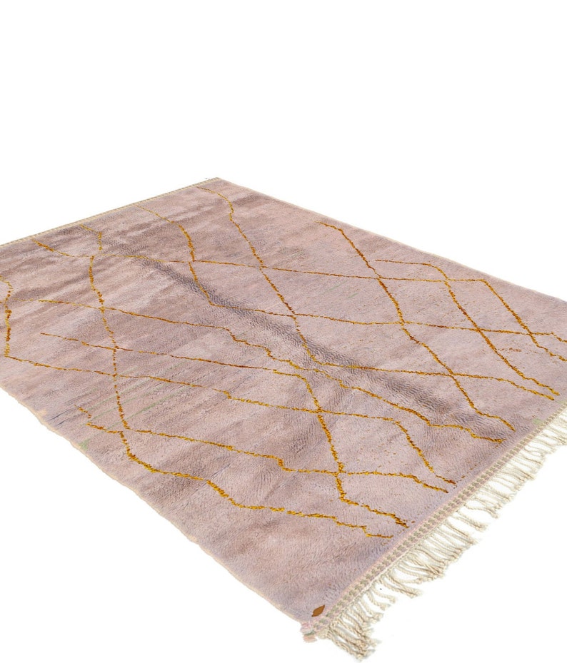 Artistic Berber Carpet for Modern Spaces- Beni Ourain Moroccan Rug