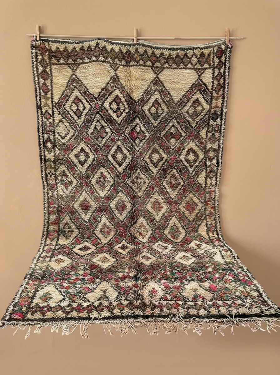 Alter Vintge Teppich  300 x 195 cm – Unikat V9