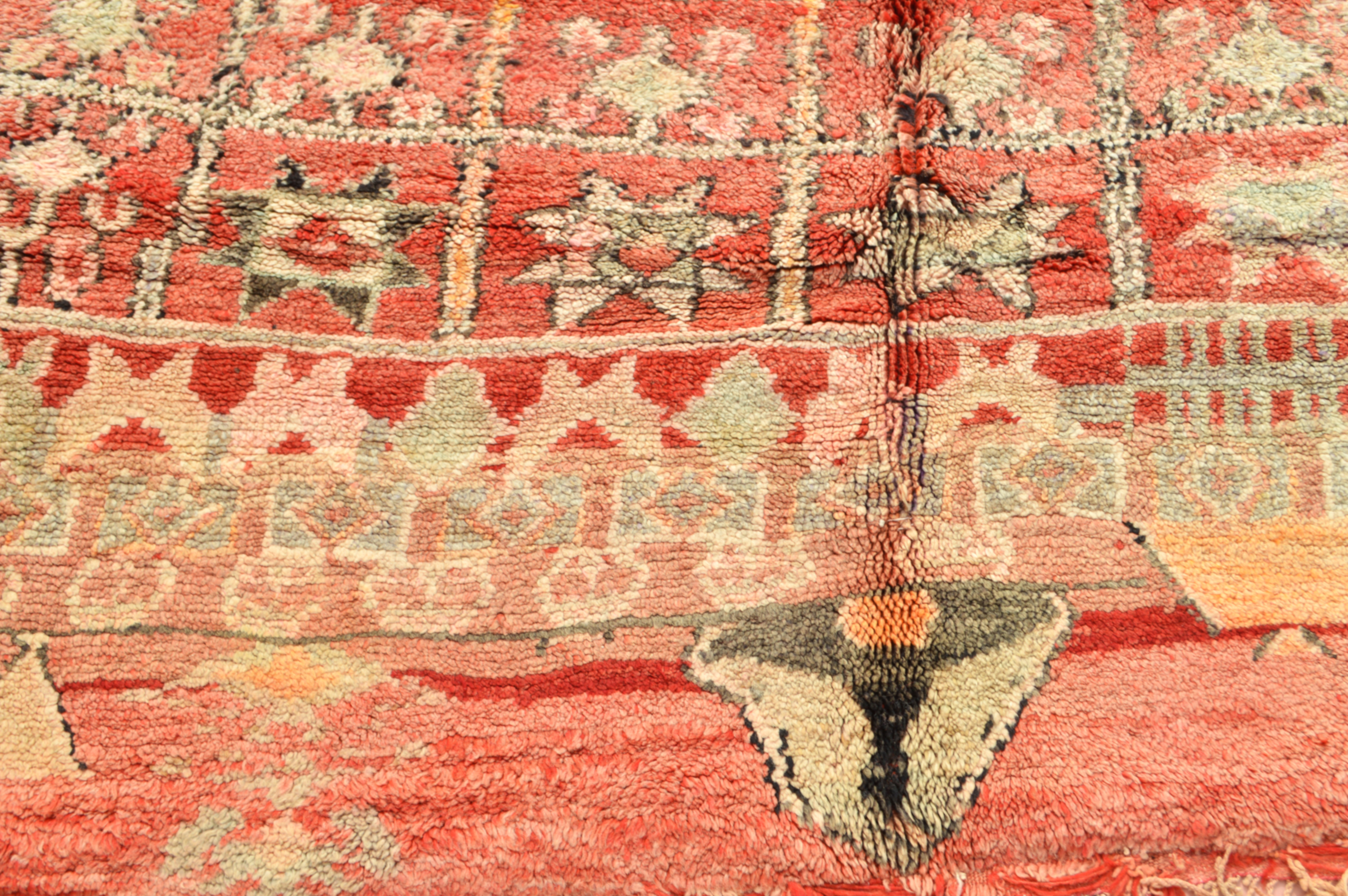 220 cm x 183 cm vintage Rehamna rug 